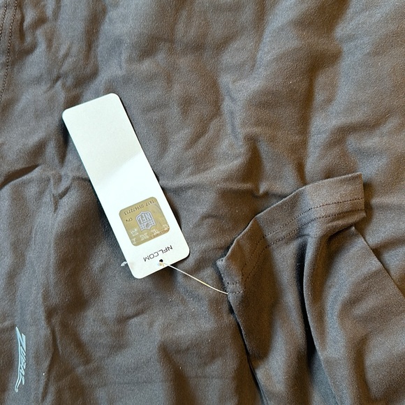 CLEVELAND BROWNS LIGHTWEIGHT HOODIE - Picture 8 of 8